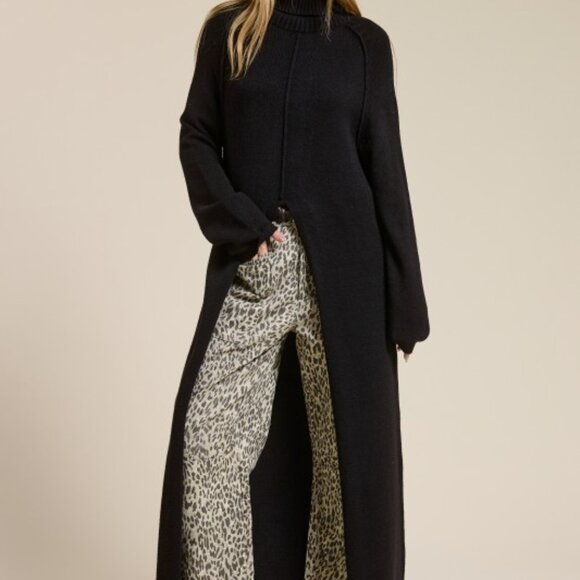 Black Turtleneck Sweater - Picture 4 of 4